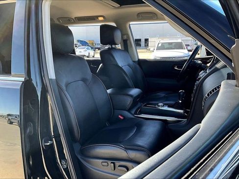 Used 2020 Nissan Armada Platinum w/ Captain's Chairs Package image 10