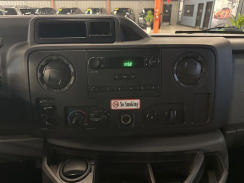 Used 2011 Ford E-350 and Econoline 350 XL w/ PWR Windows & Locks Group image 16