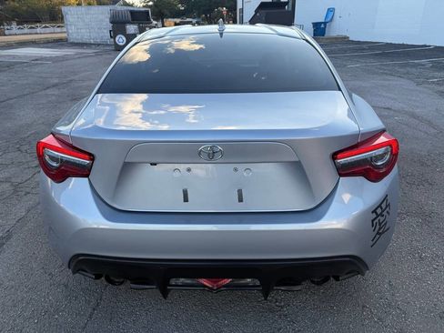 Used 2019 Toyota 86 image 7