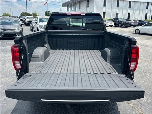 Certified 2026 GMC Sierra 1500 Elevation w/ Preferred Package AWD/4WD image 11