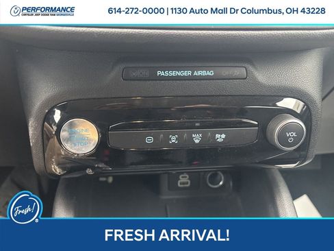 Used 2024 Ford Escape SE image 24
