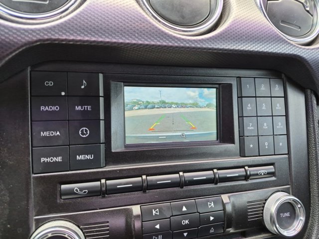 Used 2016 Ford Mustang GT RWD image 5