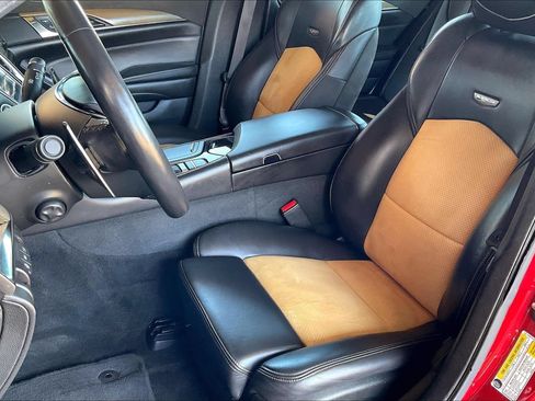 Used 2016 Cadillac CTS V w/ Luxury Package RWD image 19
