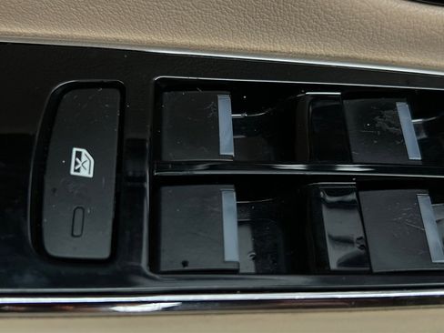 Used 2013 Jaguar XJ L Portfolio AWD/4WD image 21