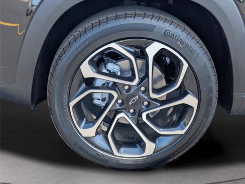 New 2026 Chevrolet Trax RS w/ Driver Confidence Package FWD image 38