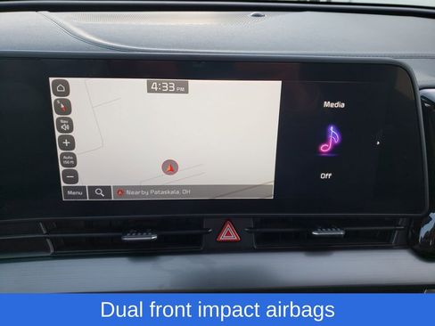 Used 2024 Kia Sportage EX image 21