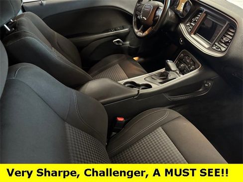 Used 2022 Dodge Challenger SXT w/ Blacktop Package image 8
