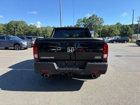Used 2023 Honda Ridgeline Sport image 6