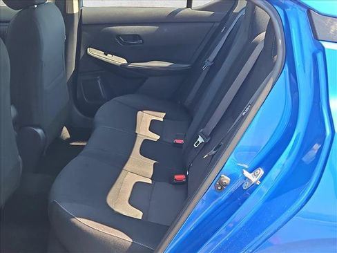 Used 2024 Nissan Sentra SV FWD image 17