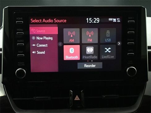 Used 2020 Toyota Corolla LE image 24