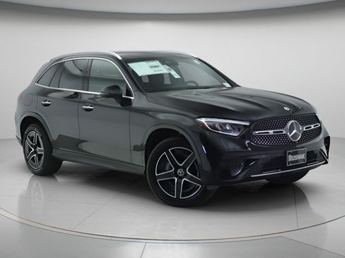 New 2026 Mercedes-Benz GLC 300 image 13