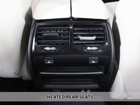 Used 2022 BMW M550i xDrive w/ Dynamic Handling Package image 12