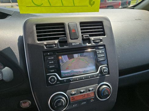 Used 2017 Nissan Leaf S w/ Charge Package image 18