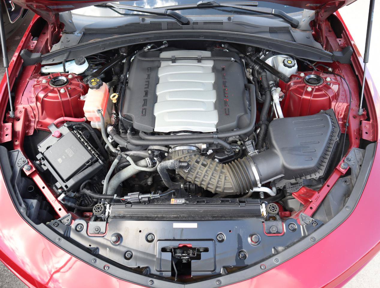 Used 2018 Chevrolet Camaro SS RWD image 12