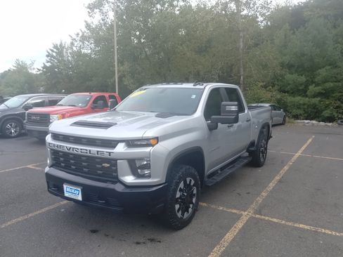Used 2020 Chevrolet Silverado 2500 Custom w/ Custom Value Package image 7
