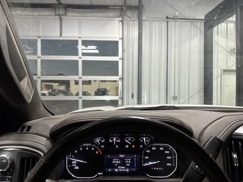 Used 2021 GMC Sierra 1500 SLT w/ SLT Premium Plus Package AWD/4WD image 7