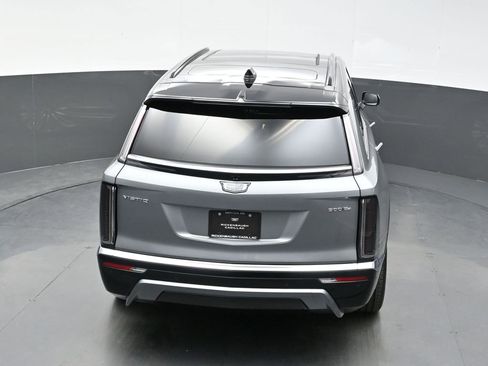 New 2026 Cadillac Vistiq Premium Luxury w/ LPO, Floor Liner Package image 30