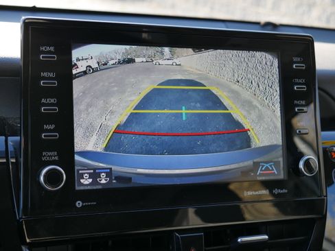 Used 2023 Toyota Camry XLE image 18