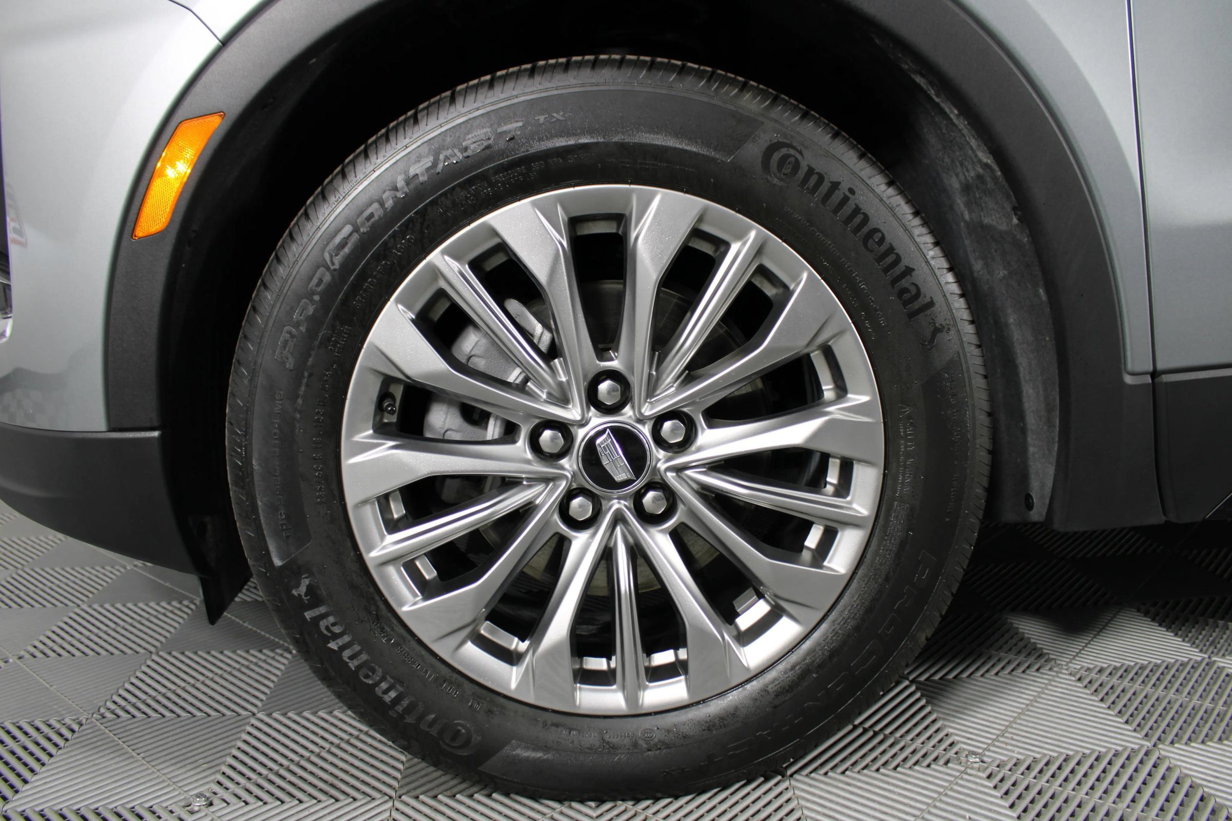 Used 2024 Cadillac XT4 Premium Luxury FWD image 49