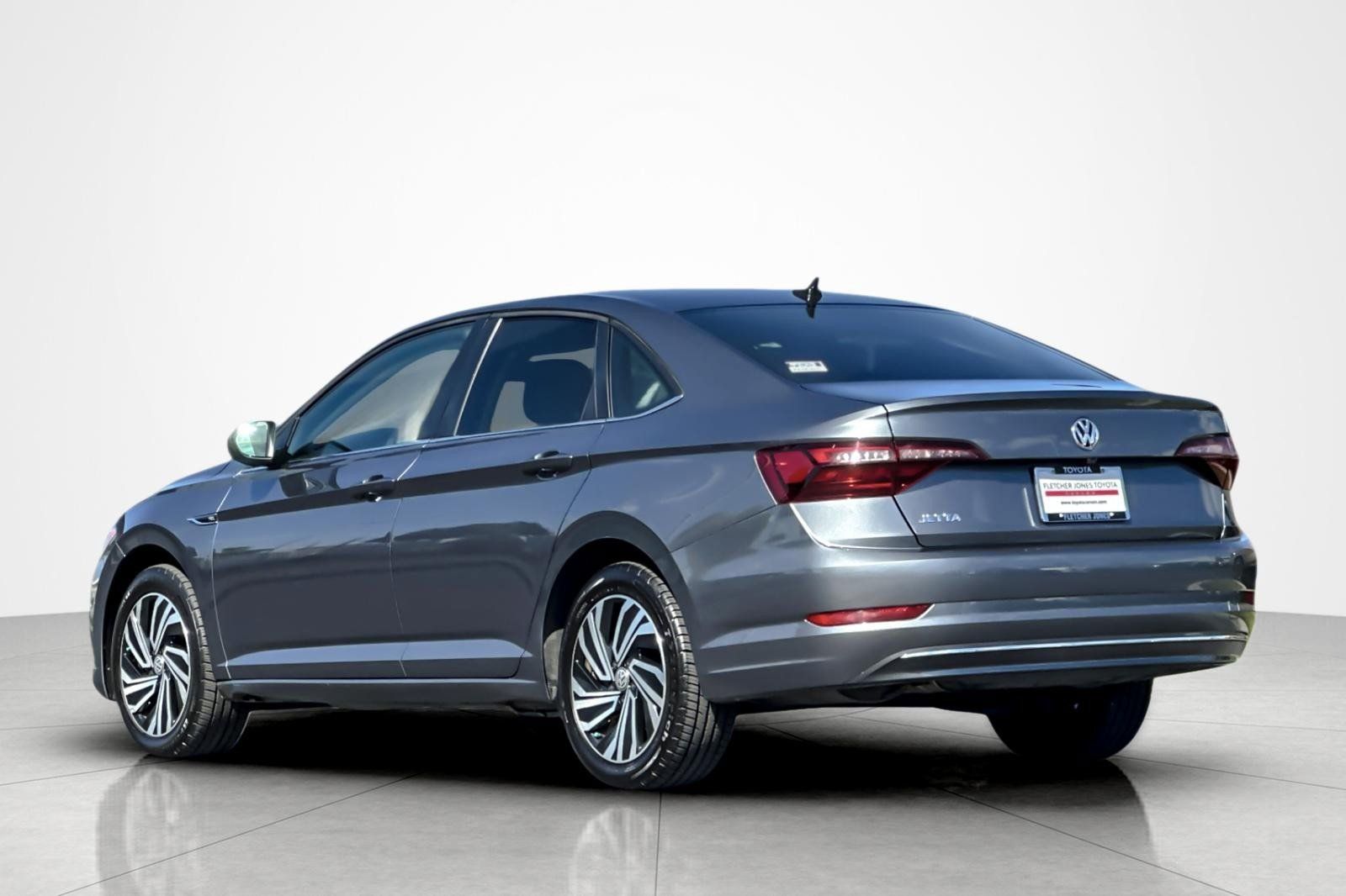 Used 2021 Volkswagen Jetta SEL FWD image 3
