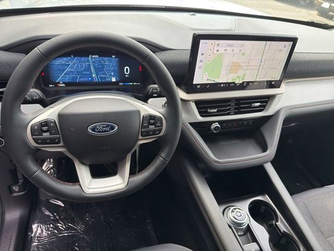 New 2026 Ford Explorer Active AWD/4WD image 27