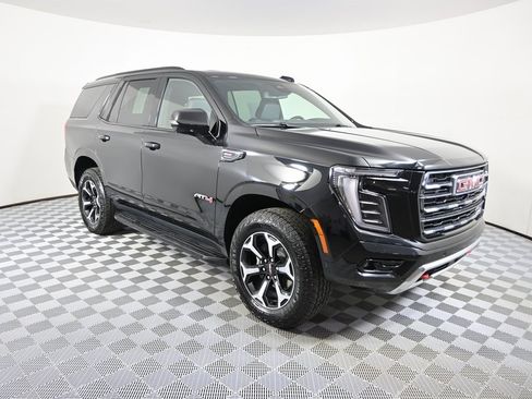 Used 2025 GMC Yukon AT4 image 9