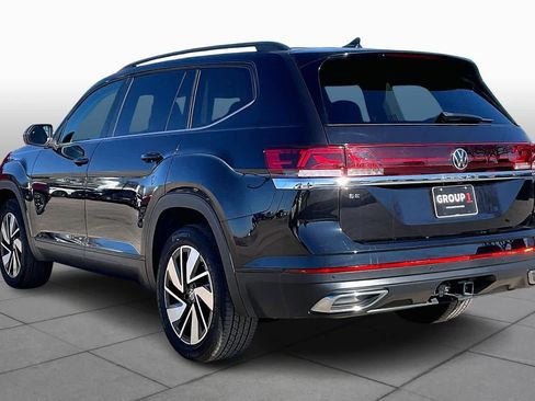 Used 2025 Volkswagen Atlas SE image 11