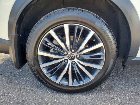 Used 2024 INFINITI QX60 Sensory w/ Vision Package AWD/4WD image 5