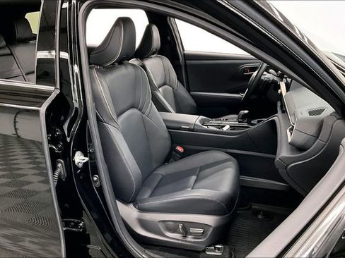 Used 2025 Toyota Crown Signia image 8