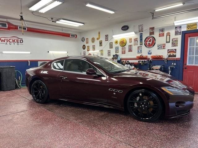 Used 2011 Maserati GranTurismo S RWD image 4