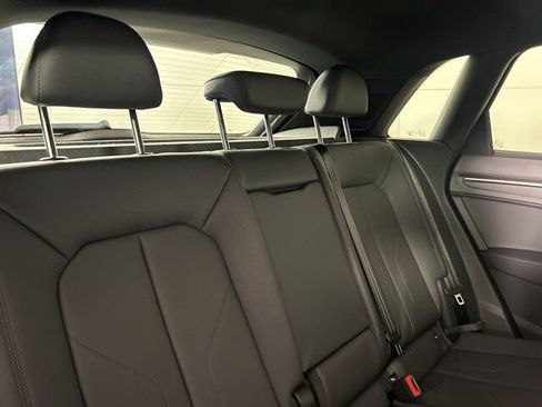 New 2025 Audi Q3 2.0T Premium image 14