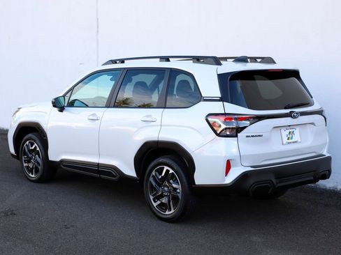 Used 2025 Subaru Forester Limited image 10