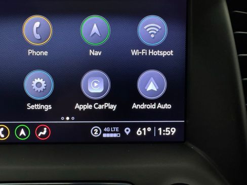 Used 2023 GMC Acadia AT4 image 27