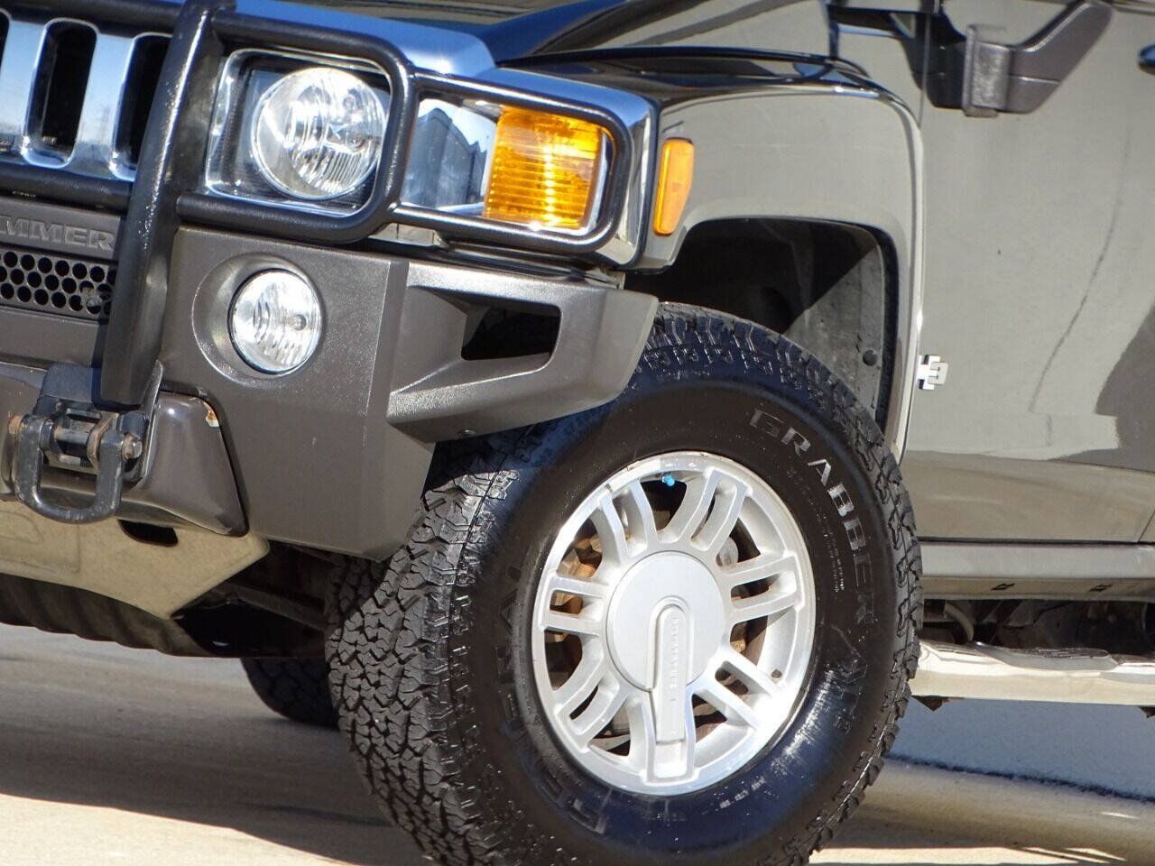 Used 2006 HUMMER H3 AWD/4WD image 16