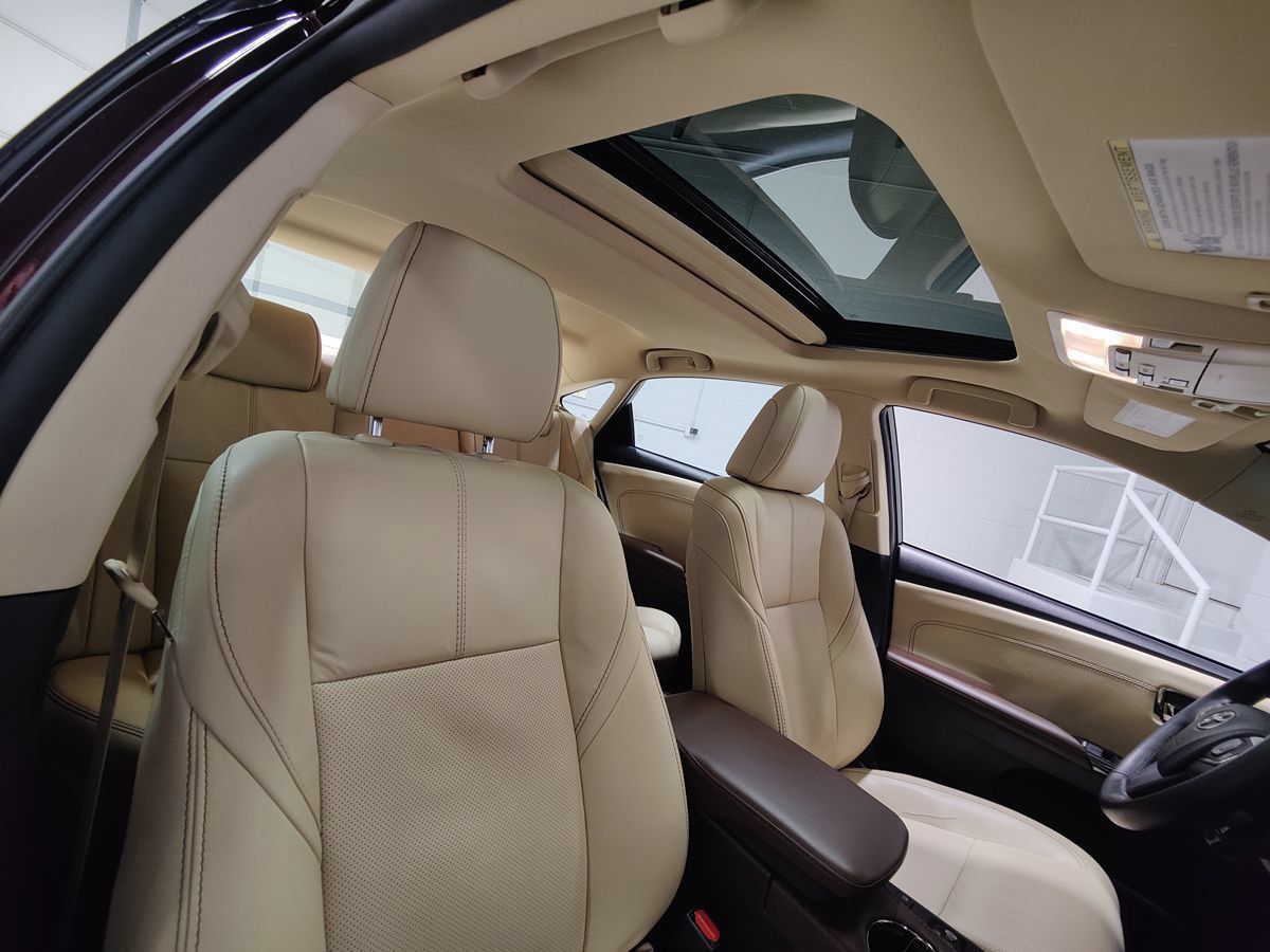 Used 2015 Toyota Avalon Limited FWD image 14