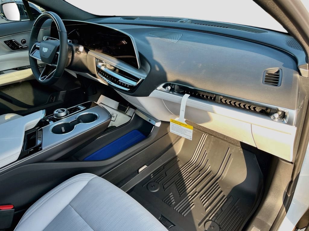 New 2027 Cadillac Lyriq Sport RWD image 34