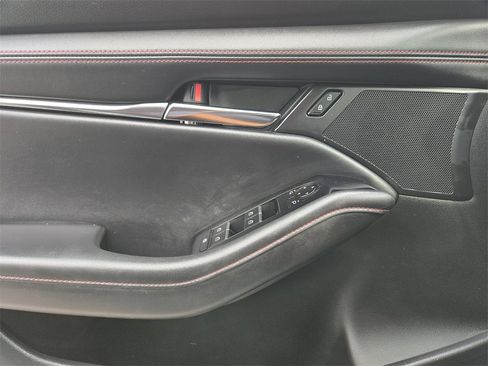 Used 2024 MAZDA MAZDA3 s image 25