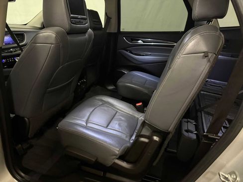 Used 2020 Buick Enclave Essence w/ Sound and Sites Package image 23