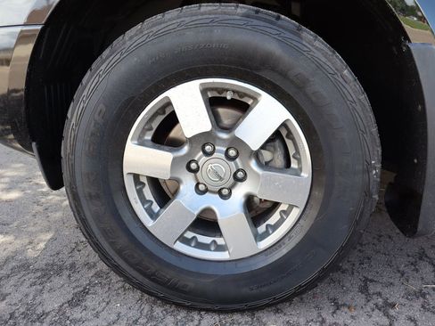 Used 2012 Nissan Frontier PRO-4X AWD/4WD image 40