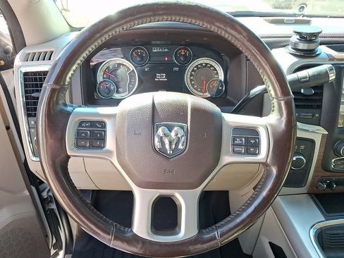 Used 2017 RAM 3500 Laramie AWD/4WD image 16