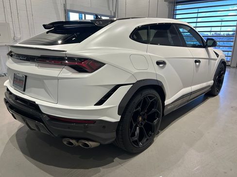 Used 2024 Lamborghini Urus Performante AWD/4WD image 7