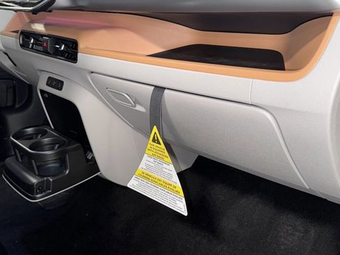 New 2025 Volkswagen ID. Buzz 1st Edition image 19