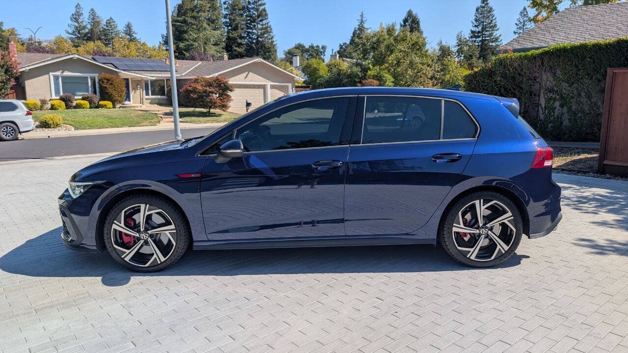 Used 2024 Volkswagen GTI SE FWD image 8