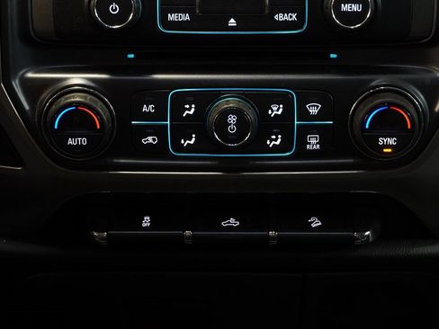 Used 2018 Chevrolet Silverado 1500 LT w/ All Star Edition image 20