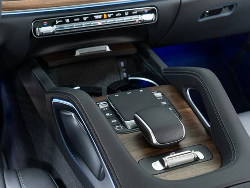 New 2026 Mercedes-Benz GLS 450 4MATIC image 20