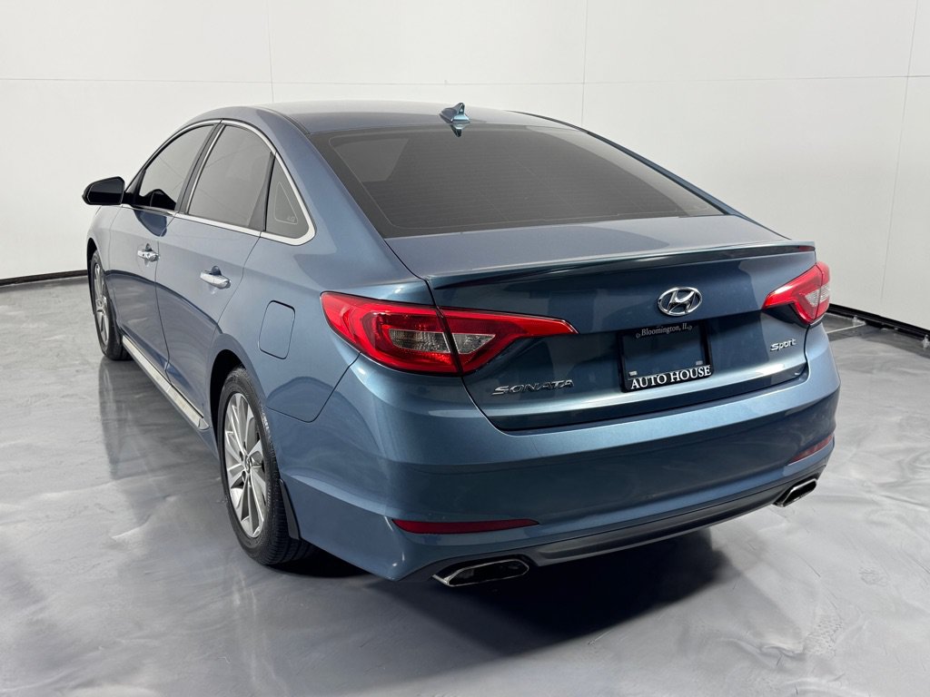 Used 2015 Hyundai Sonata Sport w/ Option Group 03 FWD image 7