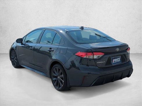 Used 2023 Toyota Corolla SE w/ SE Premium Package FWD image 5