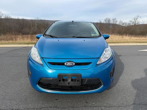 Used 2012 Ford Fiesta SE image 2
