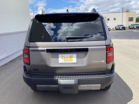 Certified 2026 Toyota Land Cruiser w/ Premium Package AWD/4WD image 35