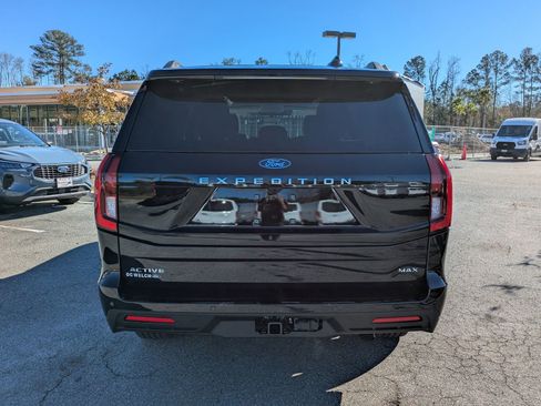 New 2025 Ford Expedition Max Active image 5